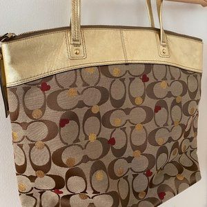 Coach Tote! Polka Dot/Gold/Beige [Negotiable!]